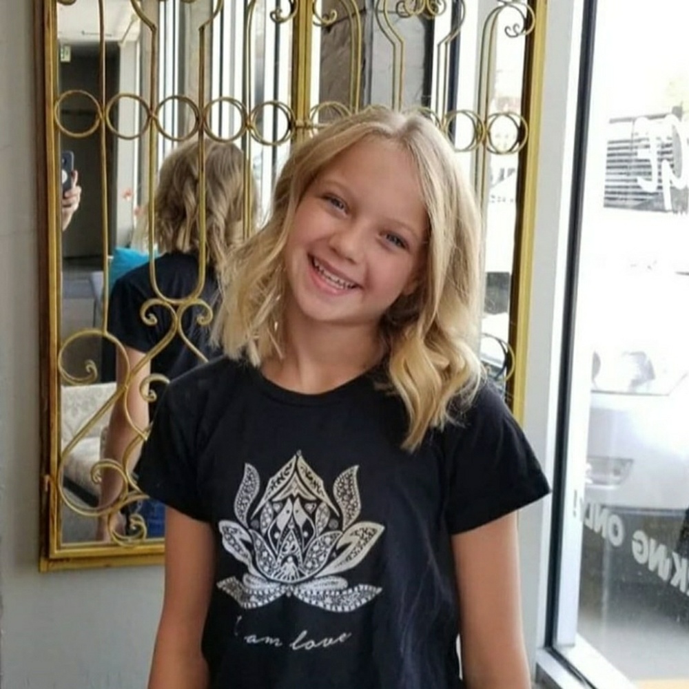 Meet your Posher, Tesslina